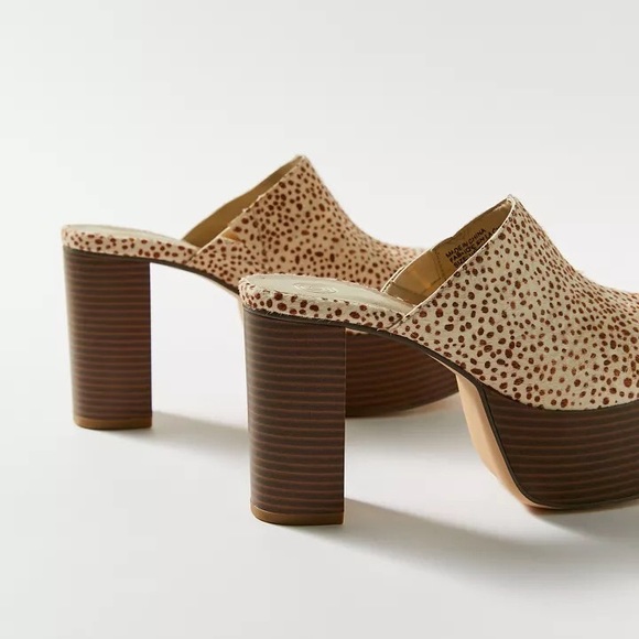 URBAN OUTFITTERS Ellie Platform Mule - Picture 4 of 4
